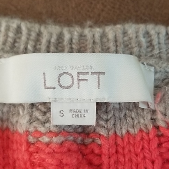 Sweater - Picture 6 of 7